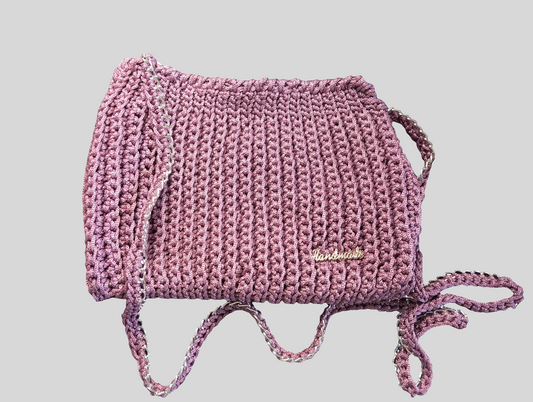 La Mode des Sacs en Crochet en 2025 : L’Accessoire Incontournable