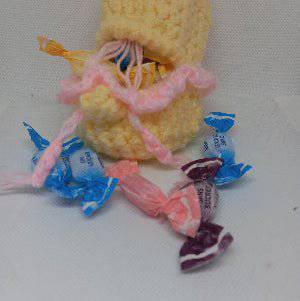 Petit Poussin de Pâques au Crochet De FeniCrochet– - FeniCrochet
