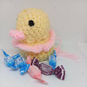 Petit Poussin de Pâques au Crochet De FeniCrochet– - FeniCrochet